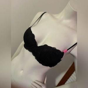 NWT pink Victoria’s secret bra 32C